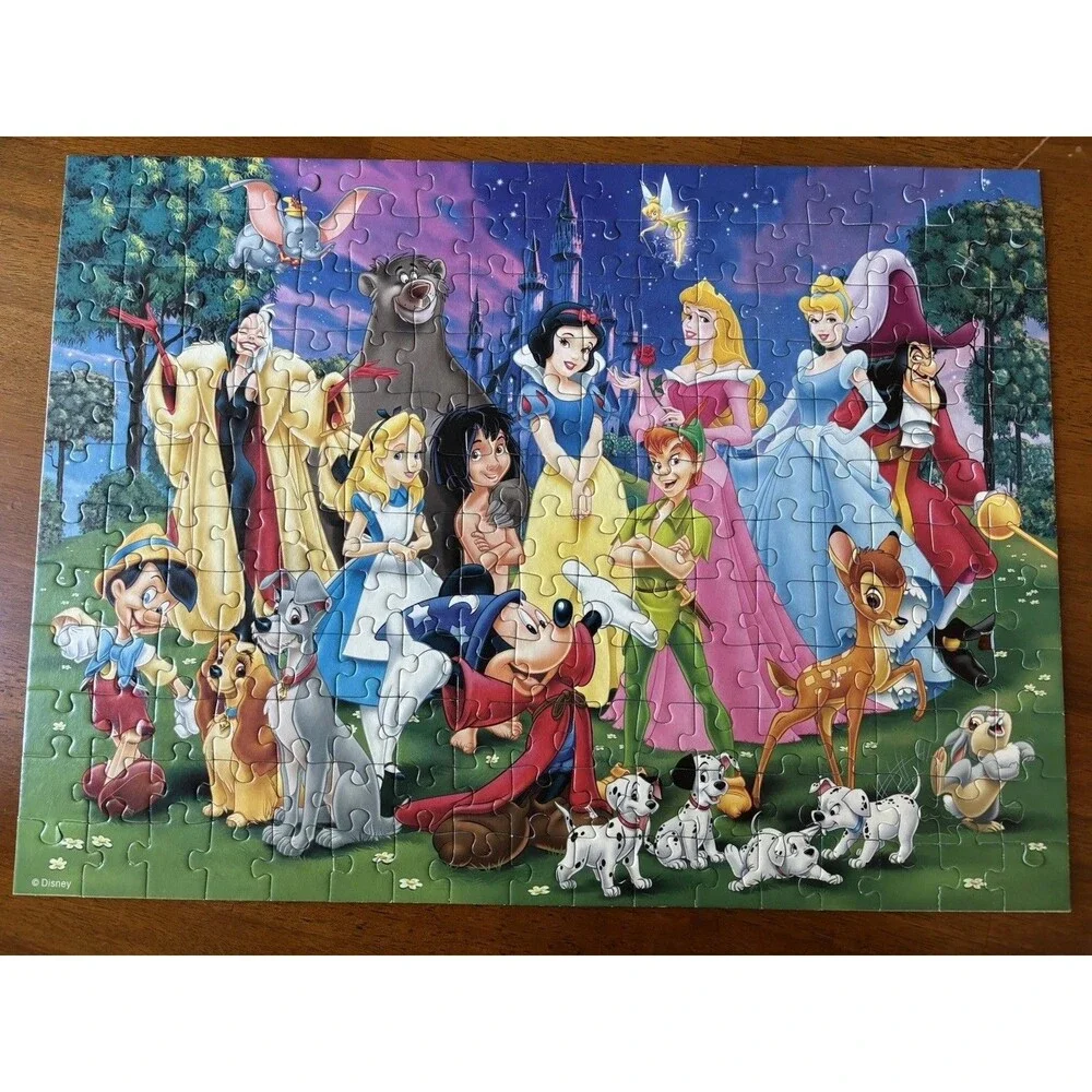 2 Disney Puzzles  200 Piece- VNTG  Snow White, Princess & Characters
